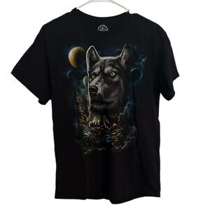 DOM “It’s in the Art” Wolf Howling at Moon Night Scene Black TShirt Men’s Medium